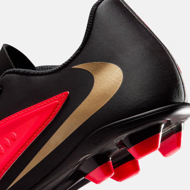 Nike Phantom 6 Low Club Football Shoes