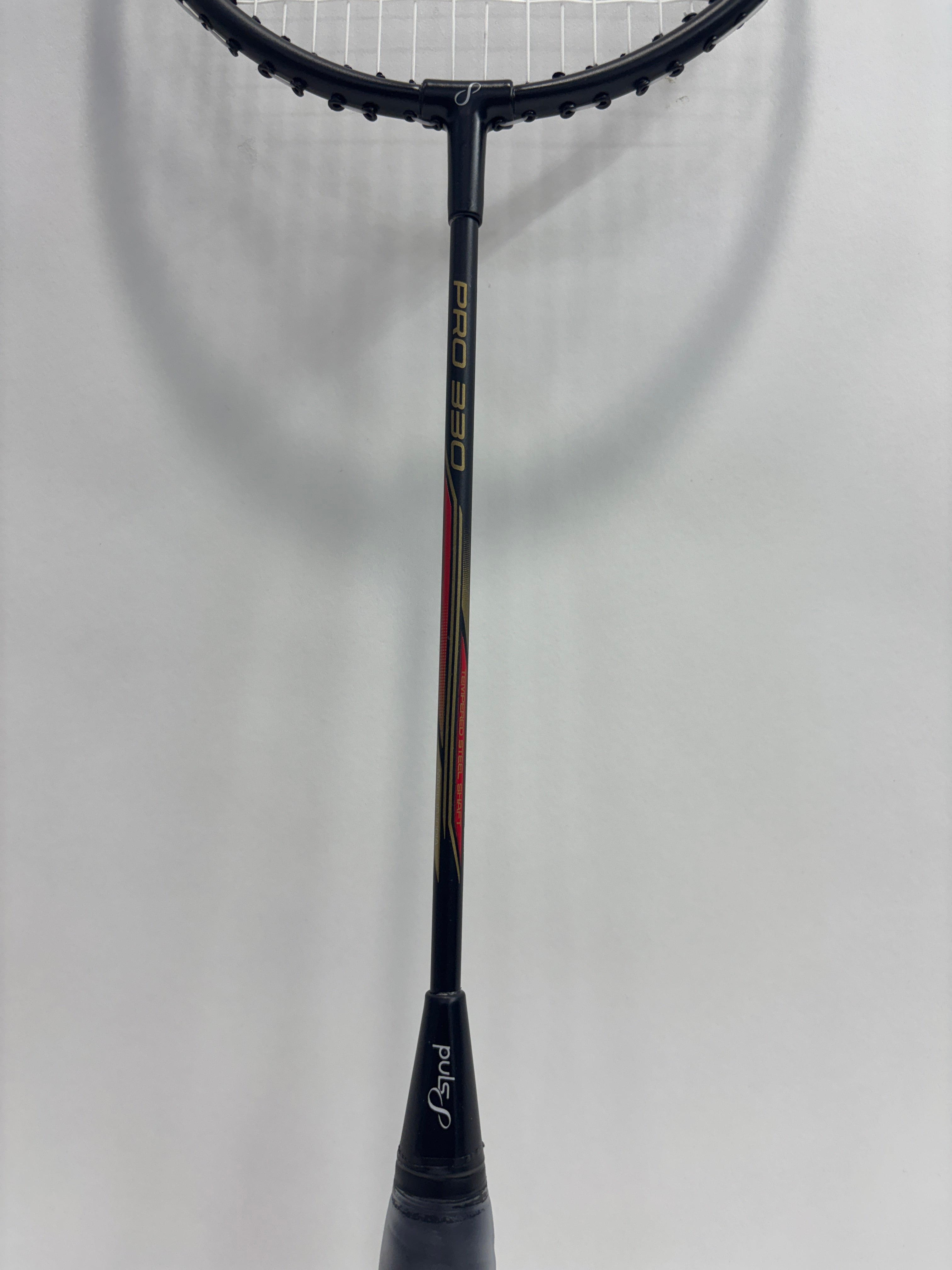 Puls8 Pro-330 Badminton Racket
