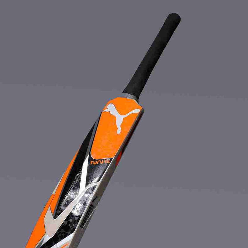 Load image into Gallery viewer, Puma Future 1.2 JNR Kashmir Willow Cricket Bat
