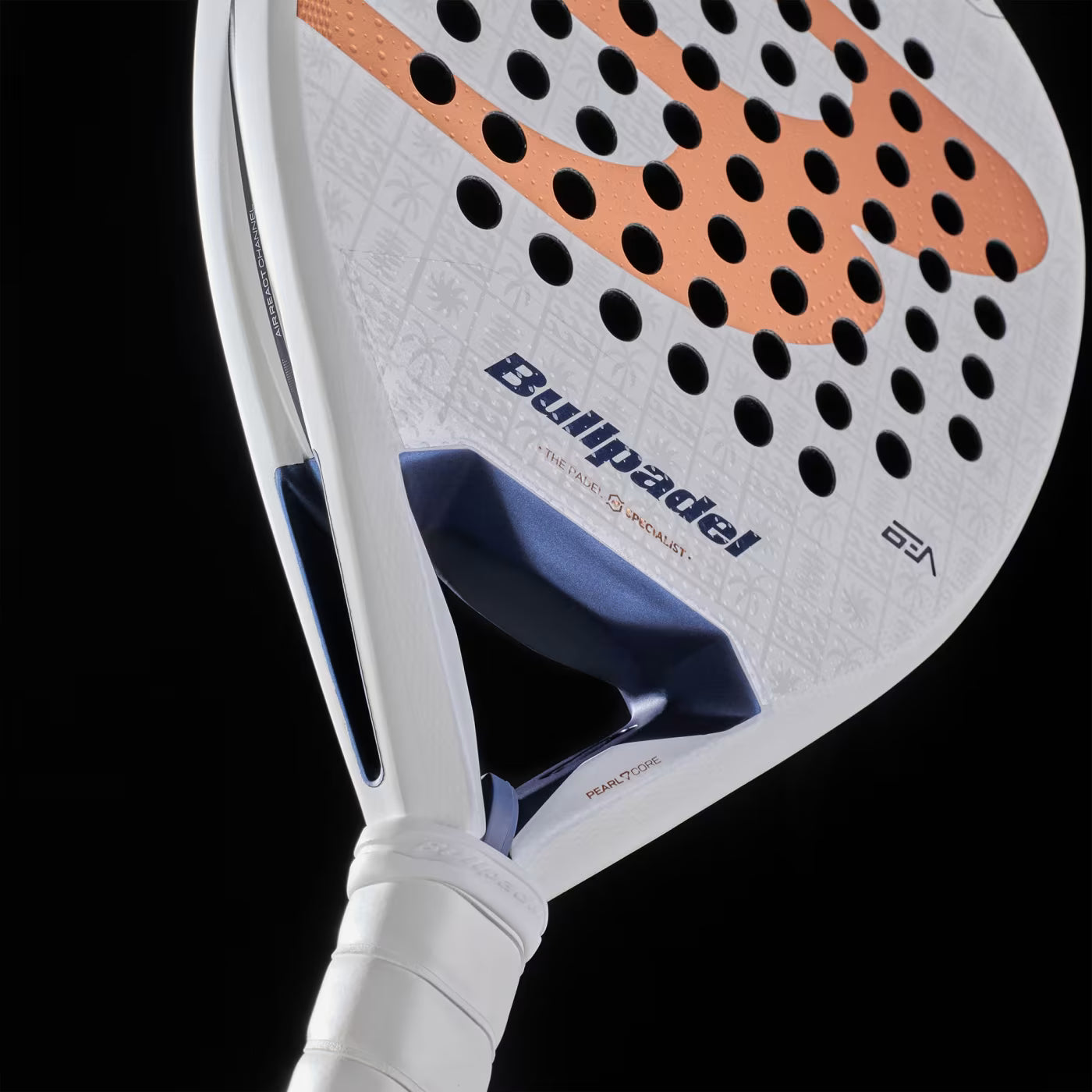 Bullpadel Pearl 27 padel Racket