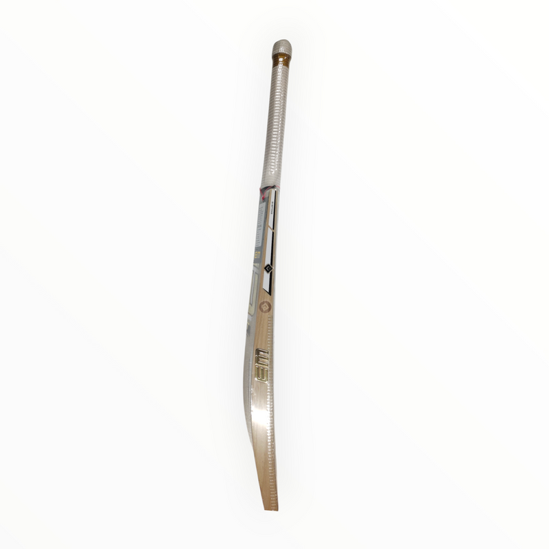 Load image into Gallery viewer, EM GT XR-10000 Smart Willow Cricket Bat
