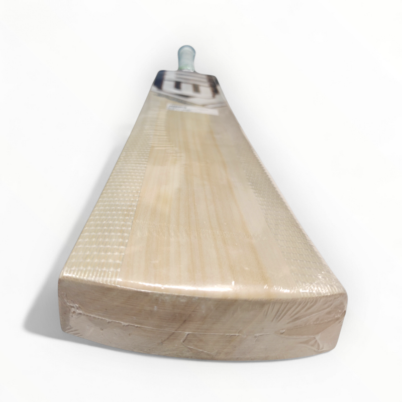 Load image into Gallery viewer, EM XT Giant Smart Willow Cricket Bat
