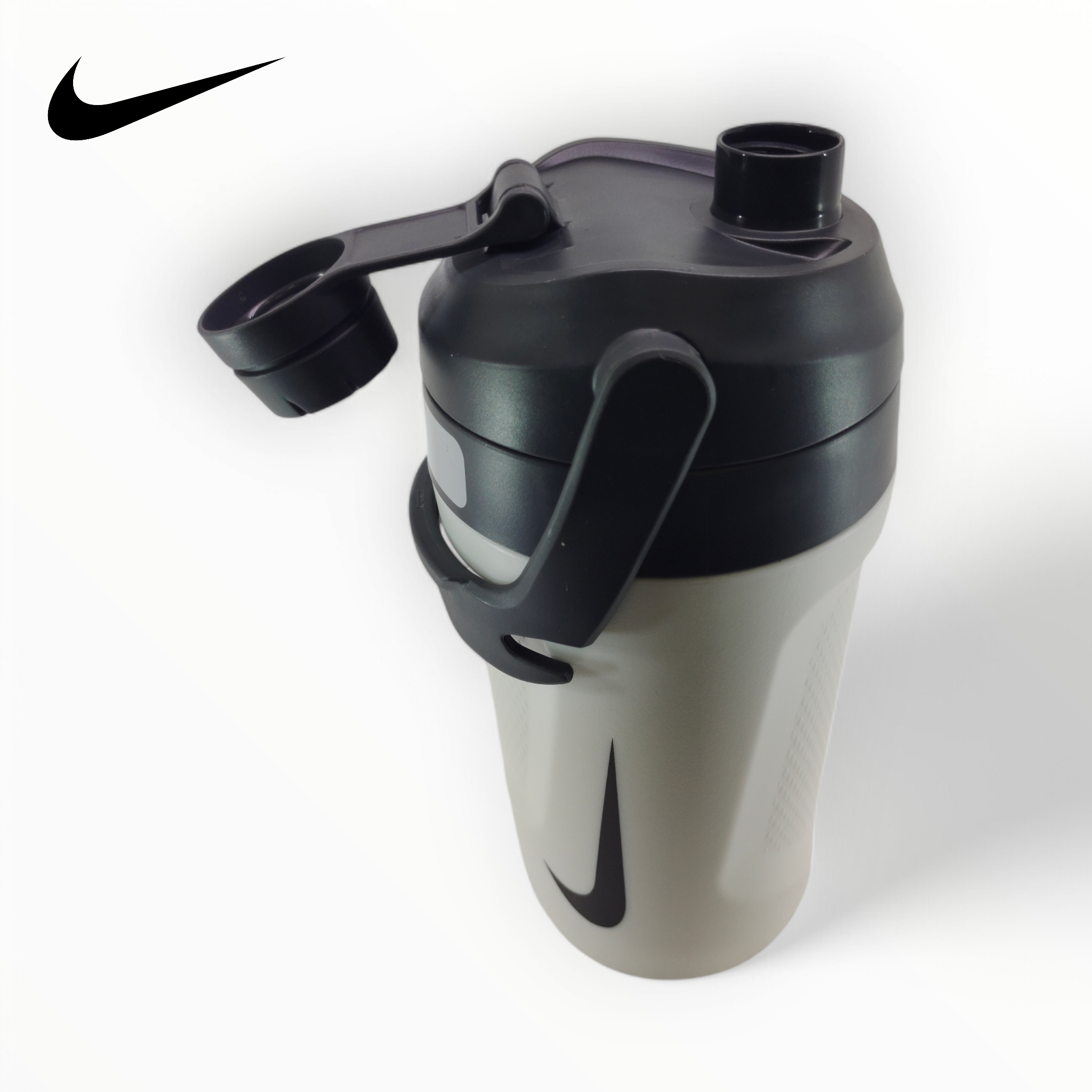 Nike Hyperfuel Insulated Chug Sipper (40OZ)