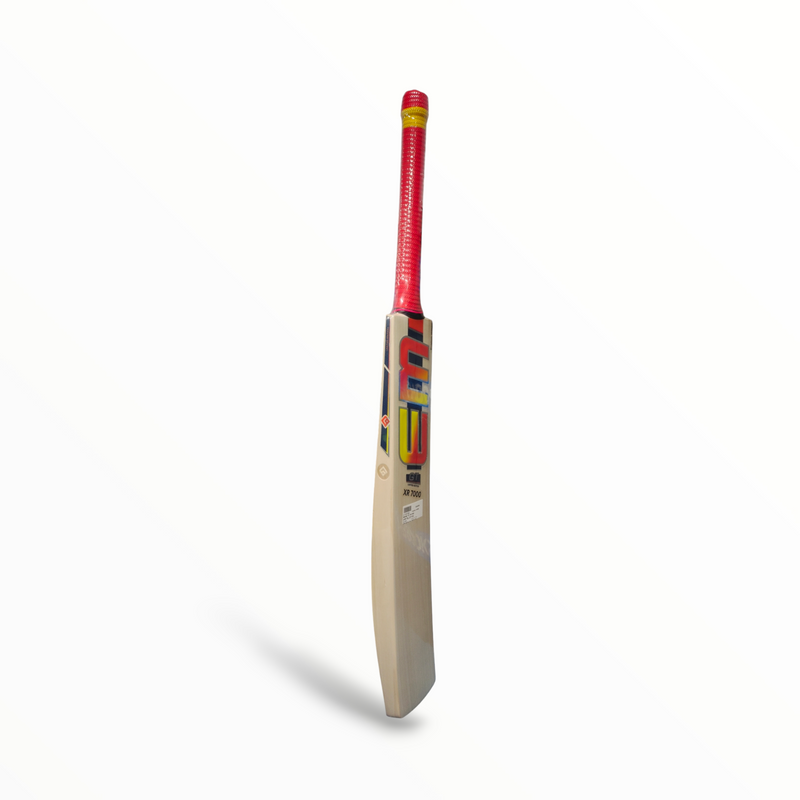 Load image into Gallery viewer, EM GT XR-7000 English Willow Cricket Bat

