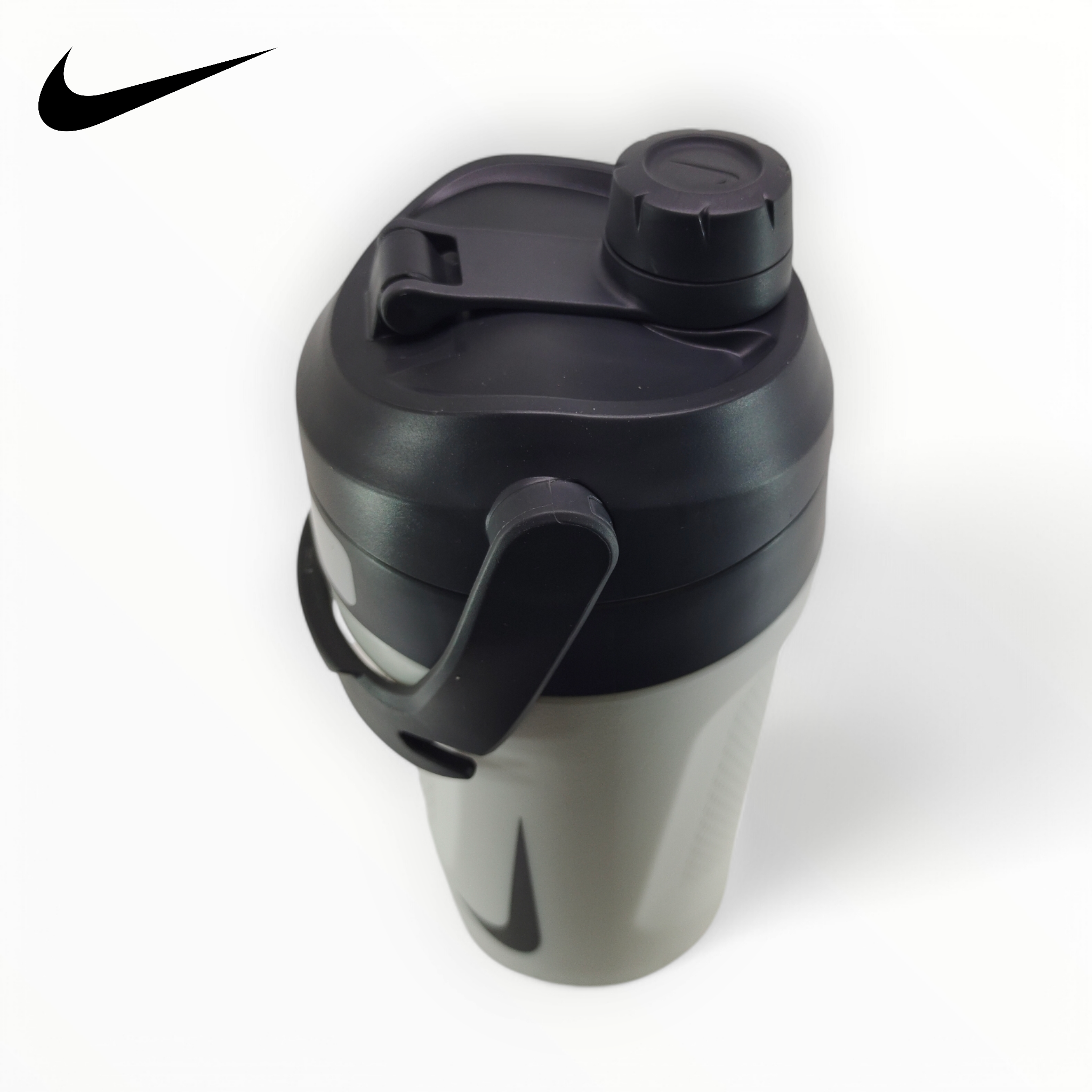 Nike Hyperfuel Insulated Chug Sipper (40OZ)