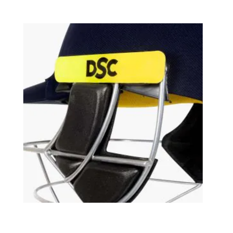 Load image into Gallery viewer, DSC Avenger pro 2.0 Cricket Helmet
