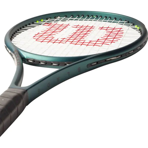 Wilson Blade 100L V9 Tennis racquet (Unstrung)